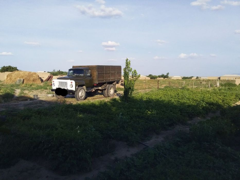 Gaz 53 sotiladi 40 million