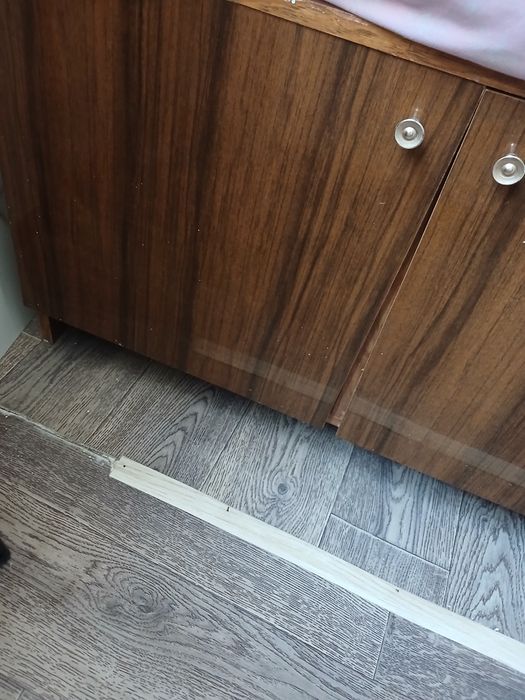 Продается тумбочка и комод этажерка