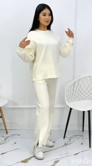 Продам спортивные костюмы