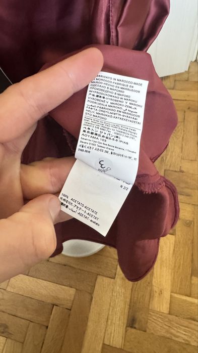 Sisley - дамски сатен топ