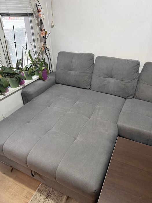 П образен диван с опция сън