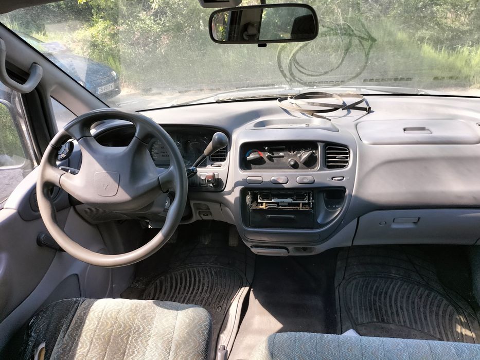 Mitsubishi Space Gear L400 RWD 2.5D