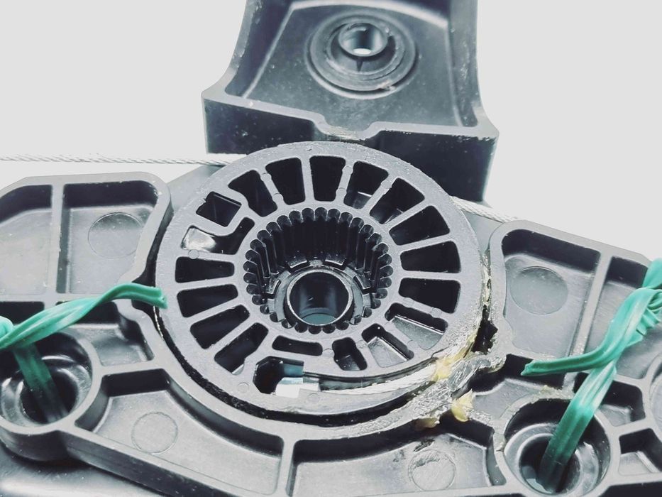 Macara electrica geam dreapta fata Nissan Qashqai (2) [Fabr 2013-2017]