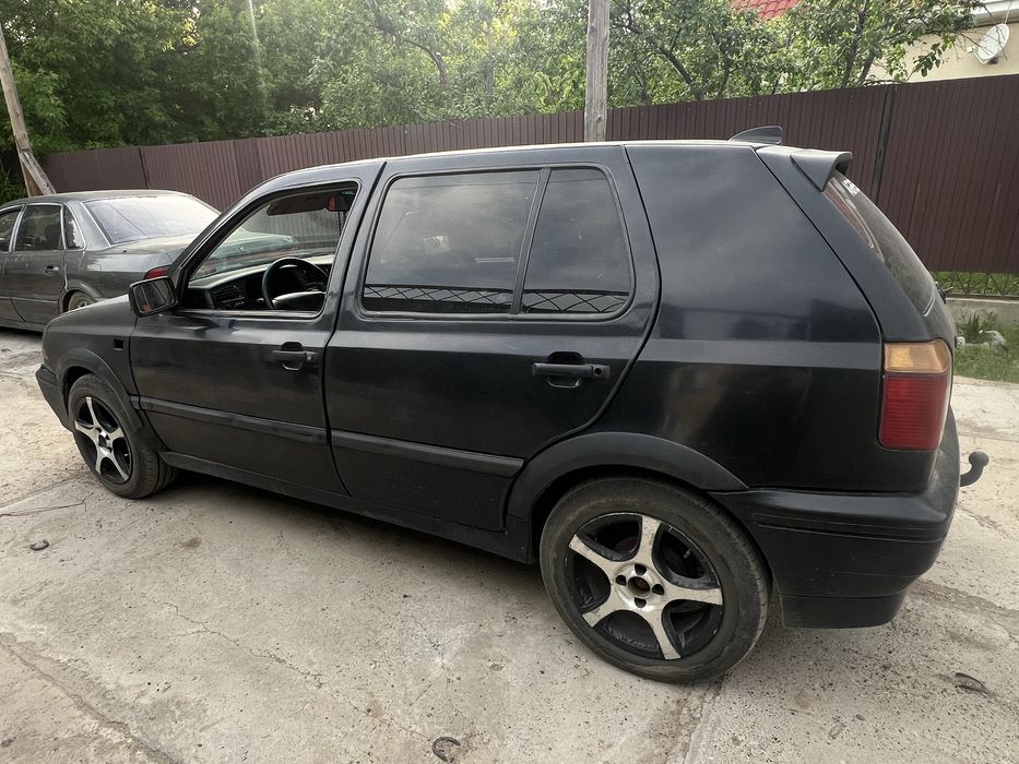 Продам или обмен гольф 3 1.8
