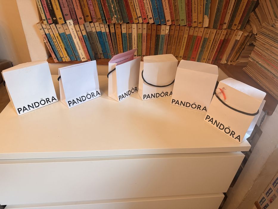 7 pungi Pandora + o cutie pandora