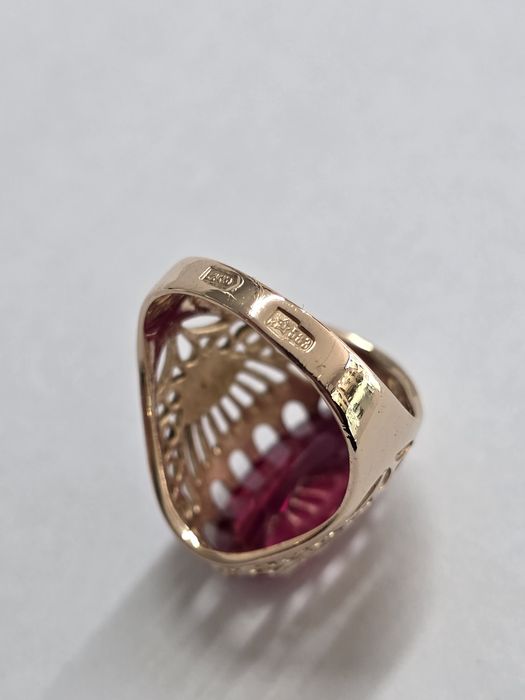 Руски златен пръстен 5,31 гр. с рубин