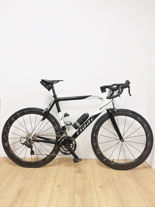 Шоссейный карбоновый велосипед Pascal Isaac