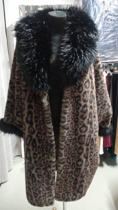 Продаётся эко шуба леопард