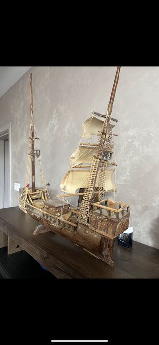 Старинен кораб