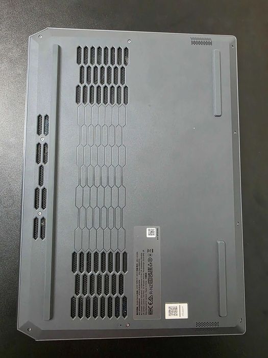 Laptop Gaming Lenovo LOQ 15IRX10 i7-13650HX RTX 5070 24GB 1TB 144Hz încărcător 245W + Cooler cadou