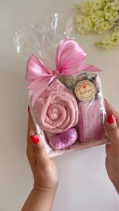 Pachete cadou dama si barbatesti