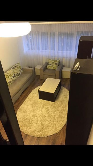 Vând apartament cu 2 camere ultracentral