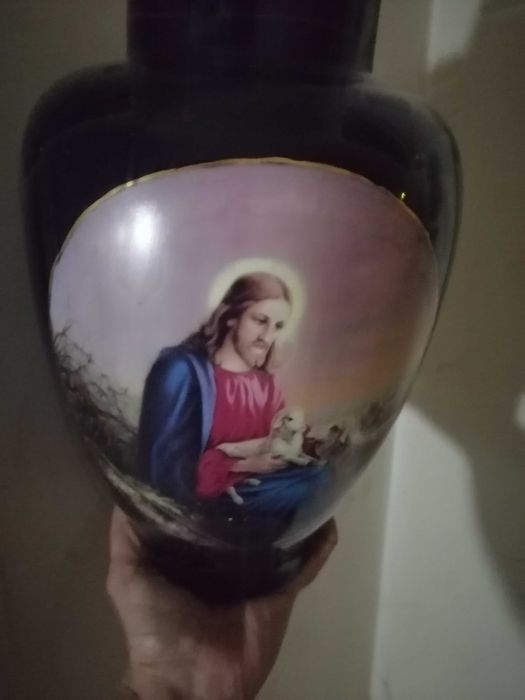 Vaza porțelan cu Isus Cristos