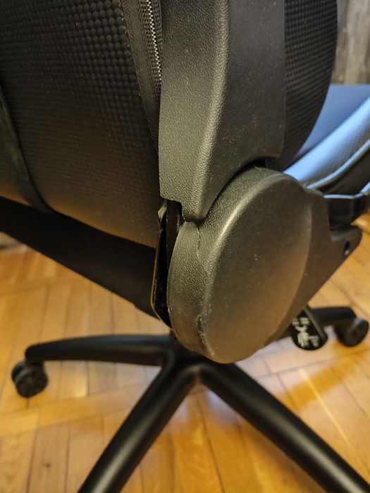 Игровое Кресло AeroCool AERO 1 Alpha