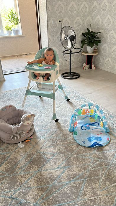 Детский столик.