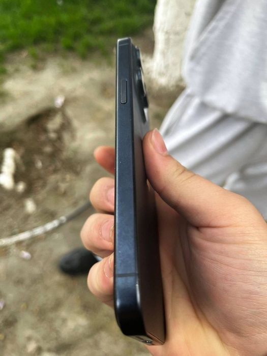 Iphone 15 pro max sotiladi