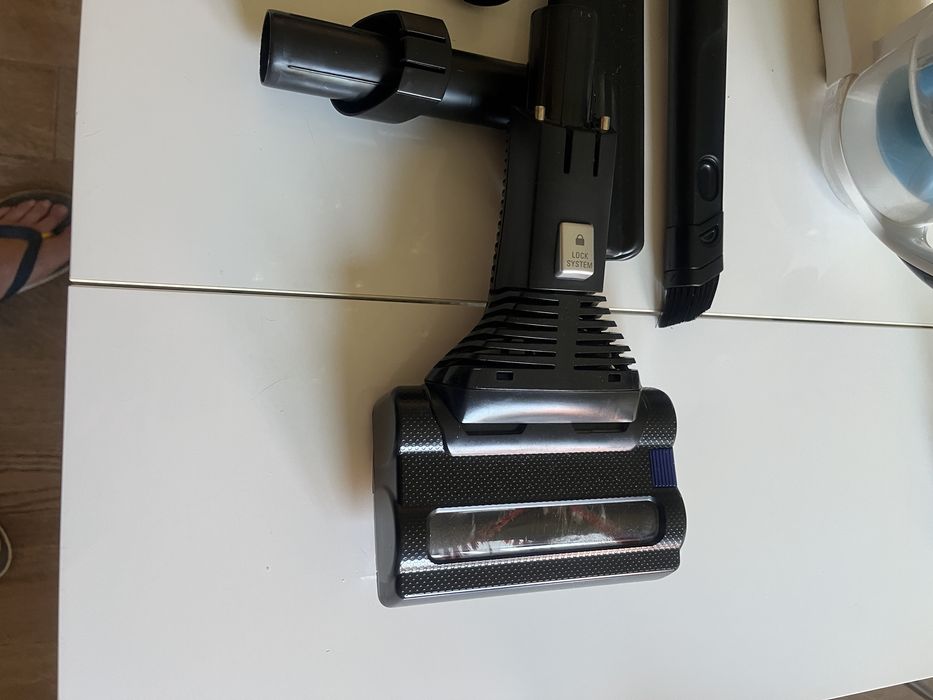 Aspirator vertical Rowenta Air Force Flex Aqua RH9490 W0