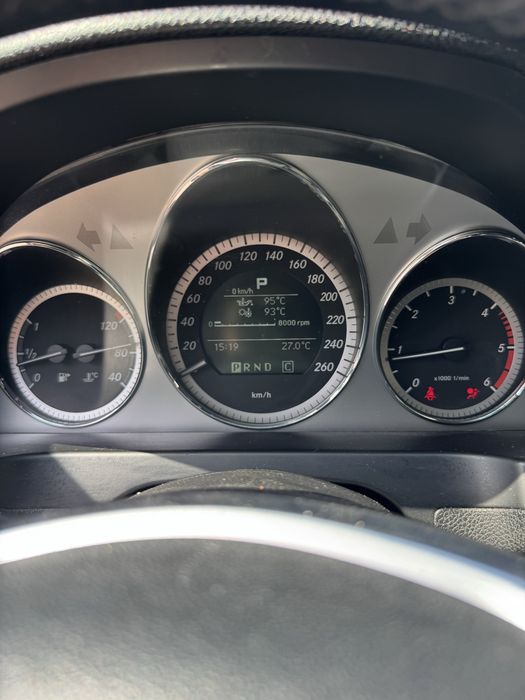 Продавам Mercedes C220 W204