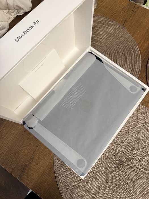 Лаптоп Apple - MacBook Air 13, 13.6'', М3 8/8, 8GB/256GB, Midnight
