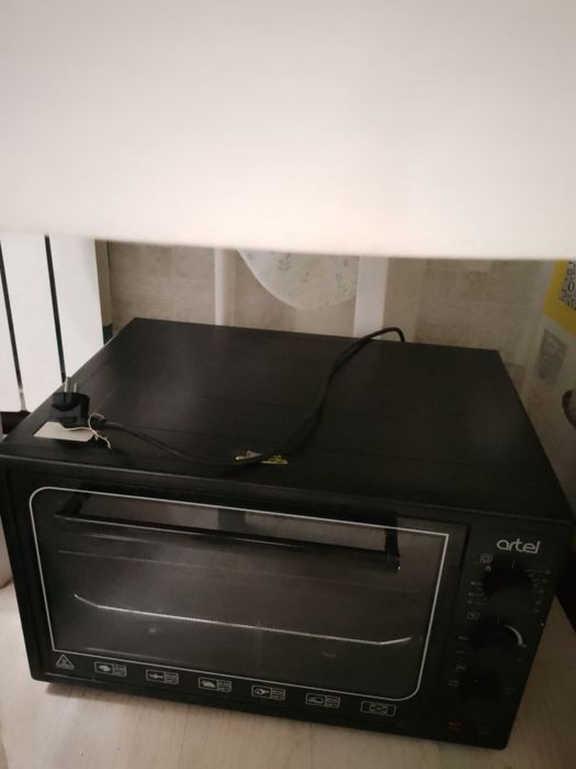 Духовка электрическая.