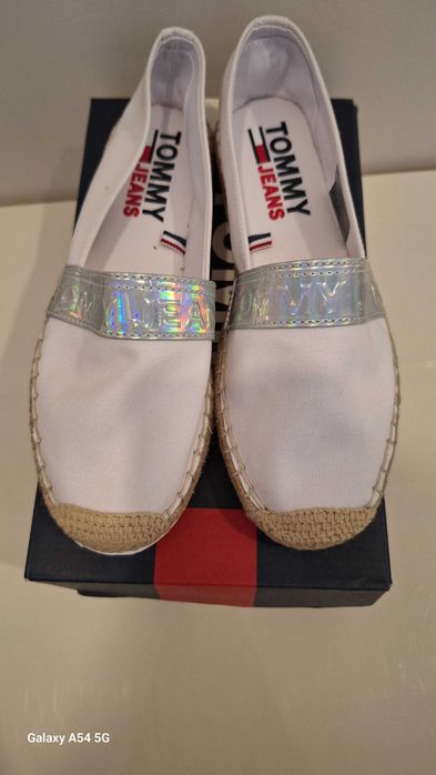Еспадрили от колекция Tommy Hilfiger. Размер 36.