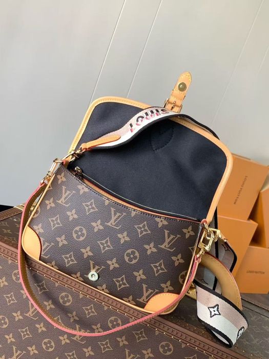 Сумка LV Louis Vuitton Diane Сэтчел