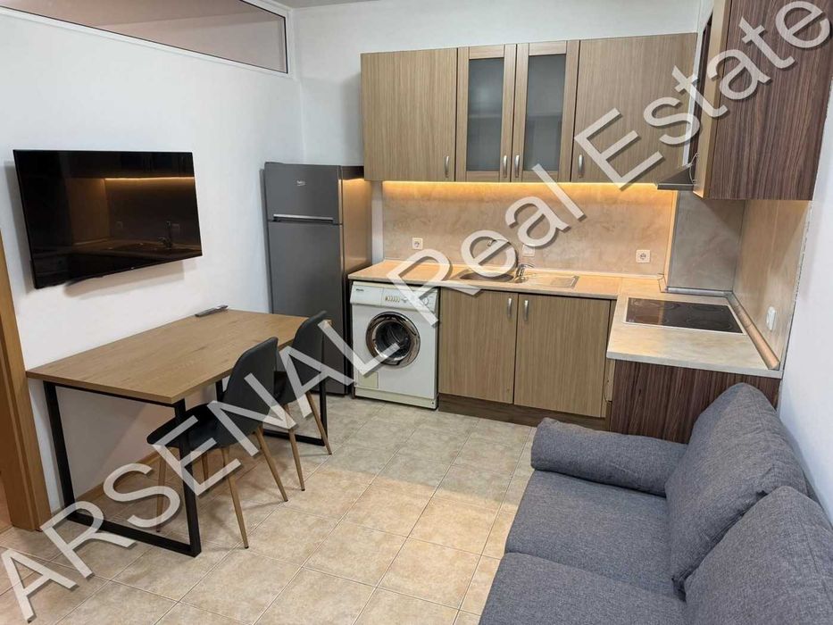 Тристаен апартамент под наем, Хаджи Димитър