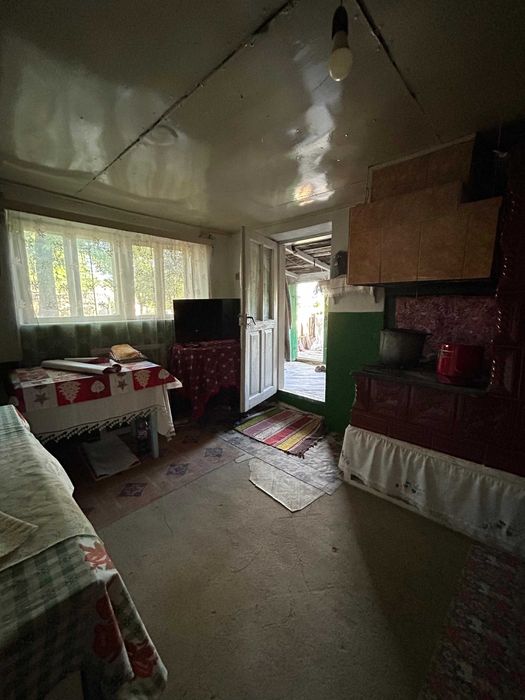 Vand casa din valatuci si paianta cu 2100 mp intravilan in Ranceni,Berezeni,Vaslui