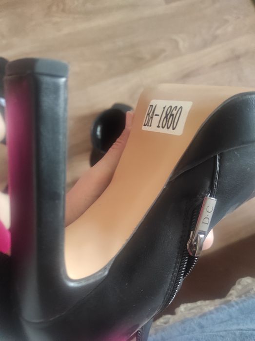 Кузги  етик сатылады