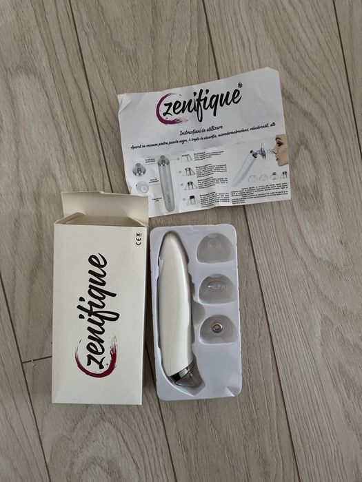 Aparat cu vacuum pentru scos puncte negre