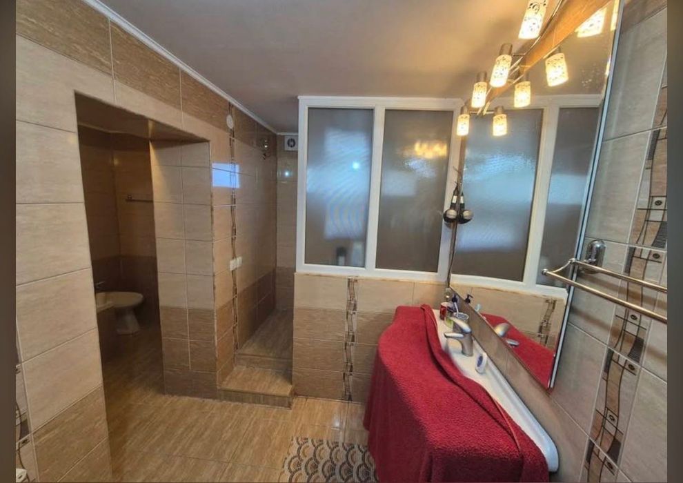 Casă de vanzare