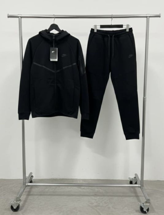 Trening Nike Tech barbati