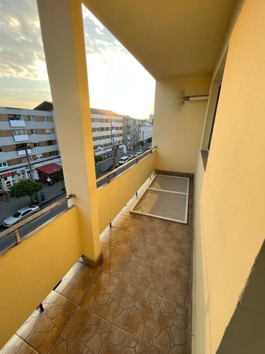 Ofer spre închiriere Apartament 2 Camere zona Centrala