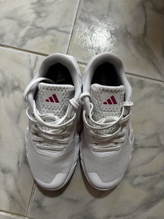 adidasi sport