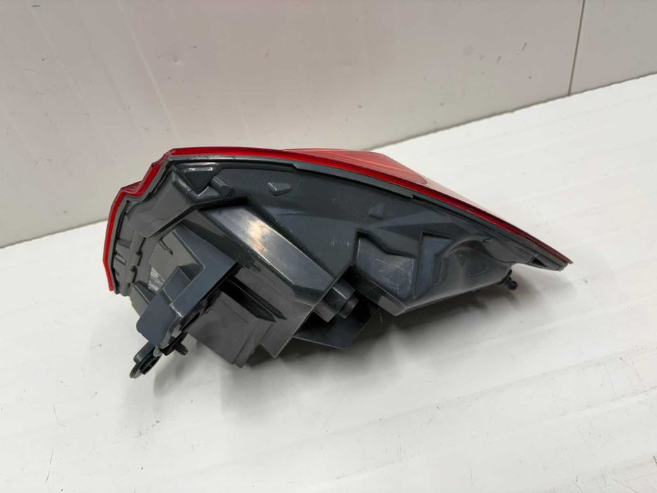 Ляв външен стоп БМВ Ф30 ФЕЙС