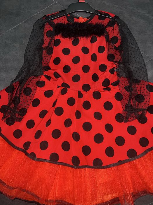 Платье на девочку 5-6 лет