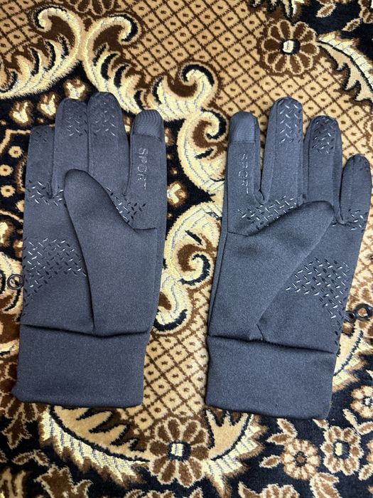 Перчатки Nike теплые