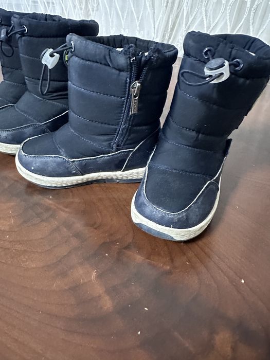 Продам Зимние сапоги 2 пары