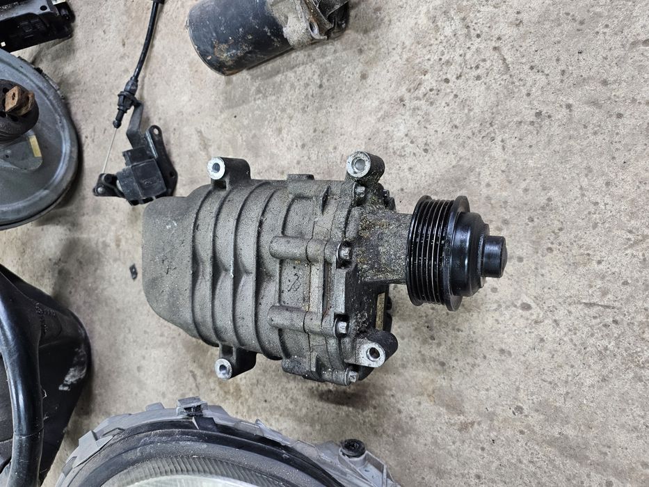 Части за w208 clk / цлк турбо компресор