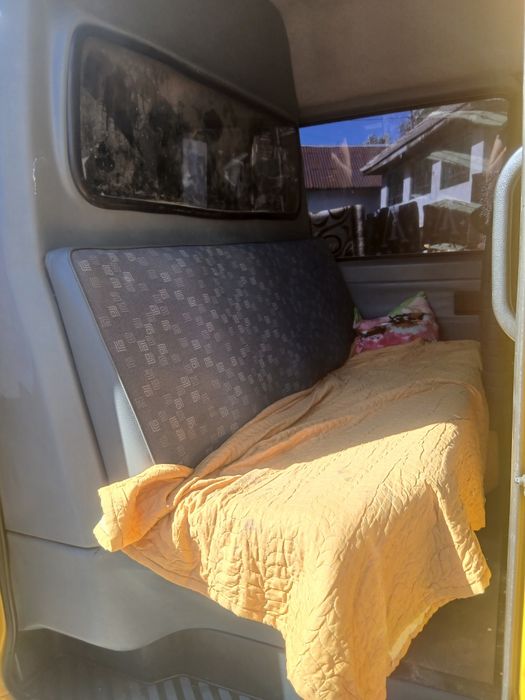 Vând Mercedes sprinter