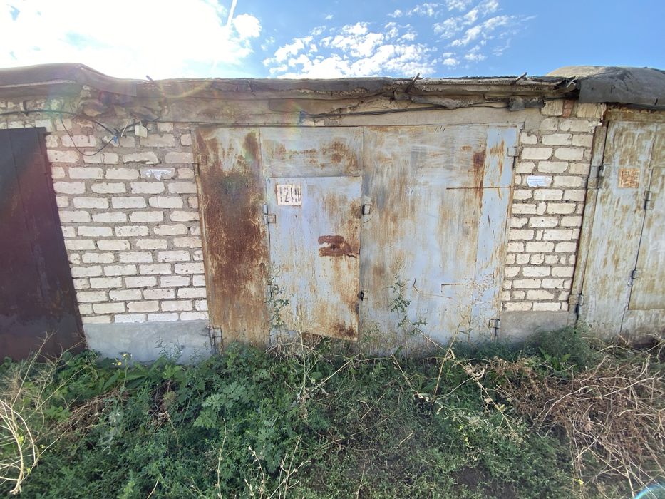 Продам гараж док есть