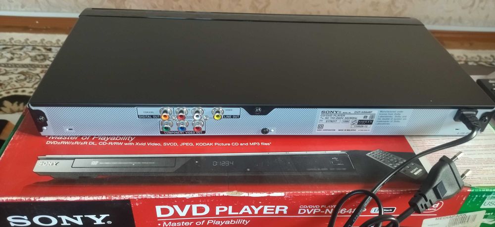 SONY DVD pleyr yangi holatda