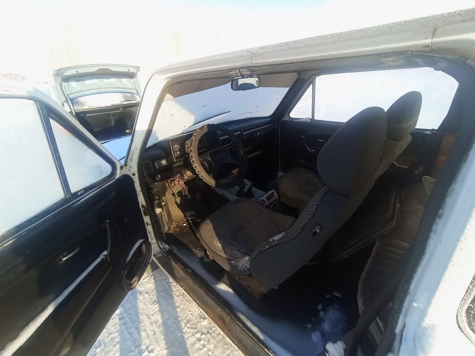 Продам ниву 2121 бронто