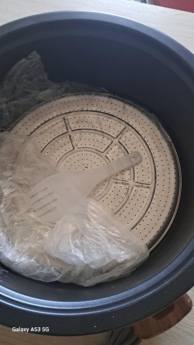 Посуда рисоварка.