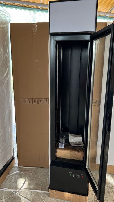 Vitrina frigorifica slim exterior negru