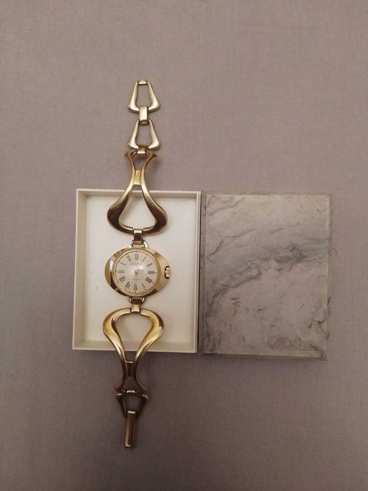 ДАМСКИ позлатени,Луч,Slava,CHAIKA часовници