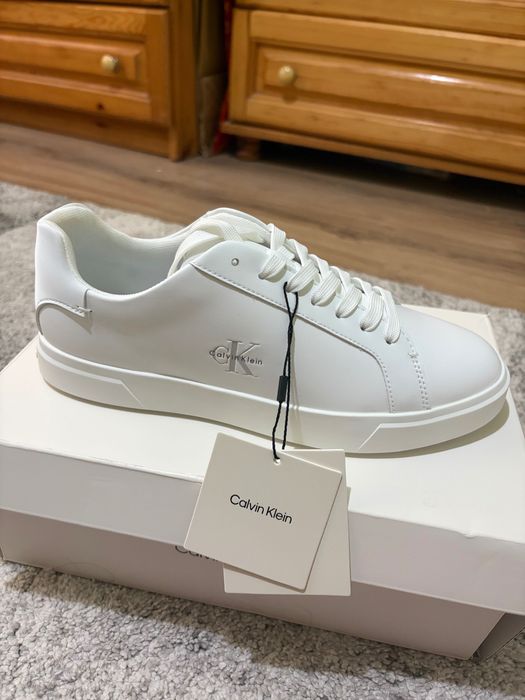 Маратонки на  Calvin Klein