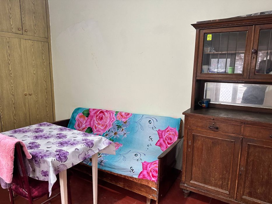 Катта ховли ижарага берилади