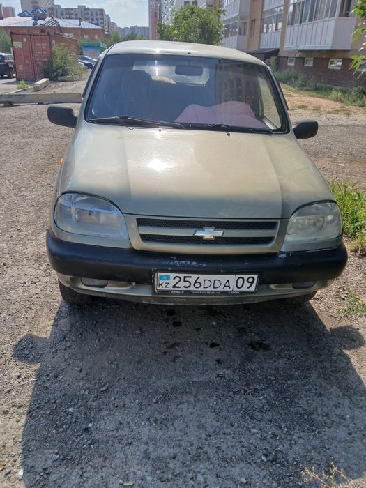 Продаю автомашину Нива Шевроле