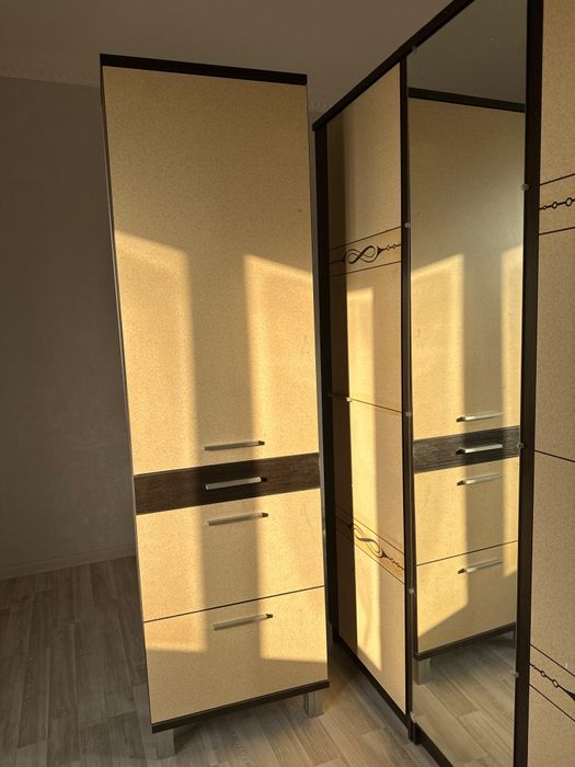 Прихожий  Atlan почти новая